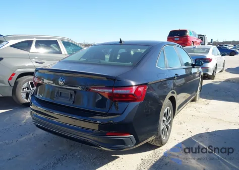 2024 Volkswagen Jetta 1.5T S z USA, uszkodzony, nr VIN 3VW5M7BU1RM009946